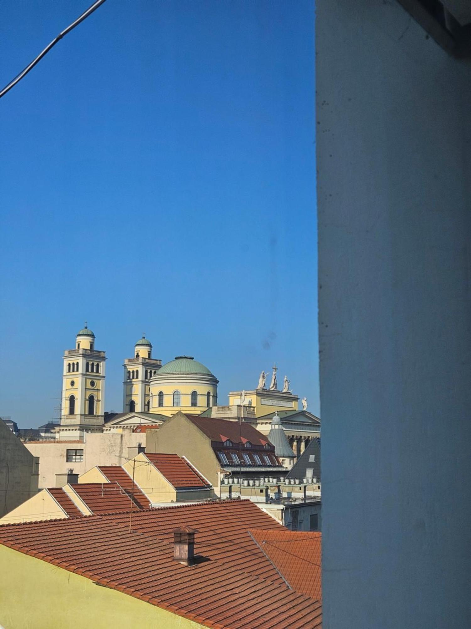 Hellowine Apartman II Еґер Екстер'єр фото