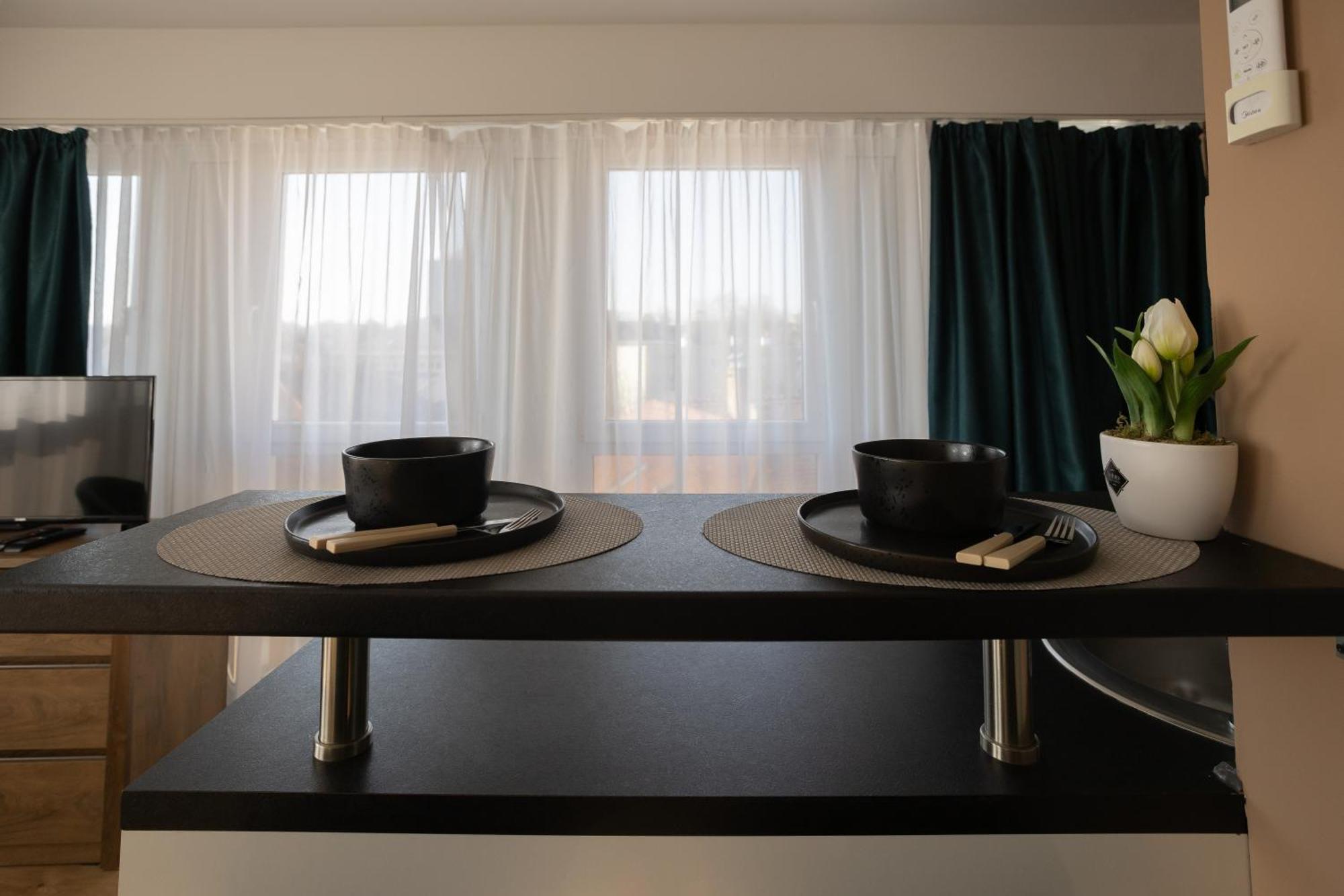 Hellowine Apartman II Еґер Екстер'єр фото